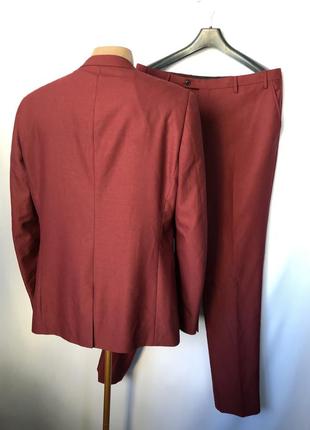 Костюм бордо красный малиновый пиджак и брюки2 фото
