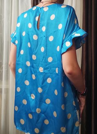 Яркая женская футболка в горошек4 фото