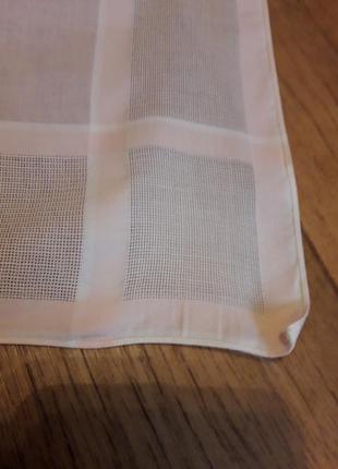 Скатертина наперон з фактурної тканини2 фото