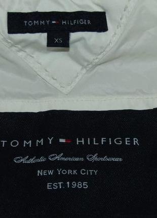 -tommy hilfiger- эффектный пуховик 65/35 пух / перо5 фото