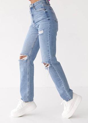 Рваные джинсы мом с необработанными краями голубые женские момы3 фото