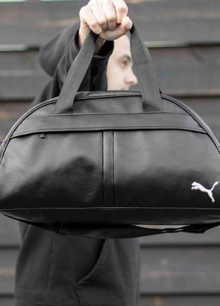 Спортивная женская сумка черная из экокожи для тренажерного зала мужская компактная10 фото