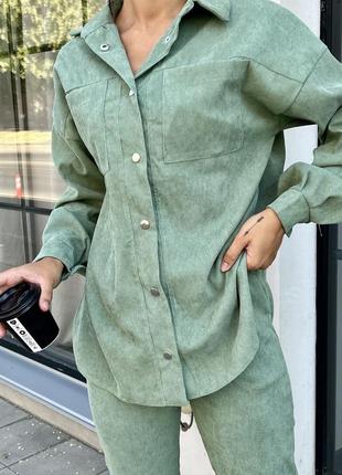 Брючный женский осенний костюм на осень базовый демисезонный повседневный розовый зеленый синий бежевый черный голубой палаццо брюки рубашка3 фото