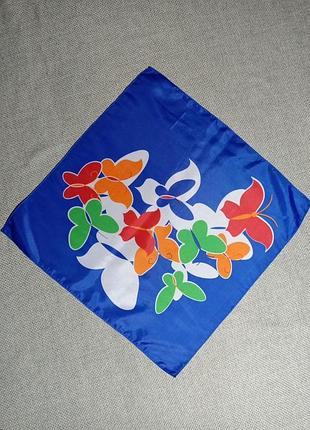 Маленький платок, принт яркие бабочки
