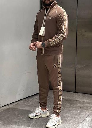 Спортивний костюм в стилі gucci