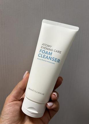 Пенка для очищения лица foam корейской компании атомы. рекомендована для всех типов кожи