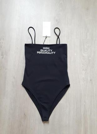 Боді на бретелях zara з написом