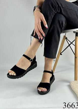 Босоножки натур замш