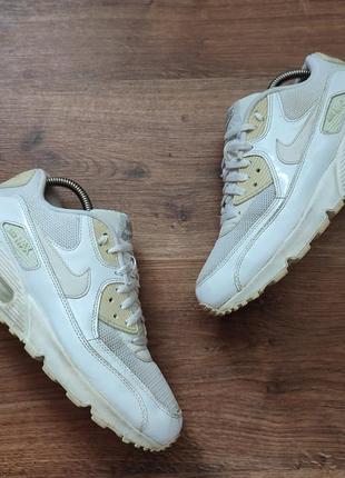 Кроссовки nike air max 90 essential белого цвета в отличном состоянии