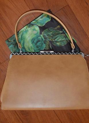 Елегантна сумка/сумочка/клатч.італія