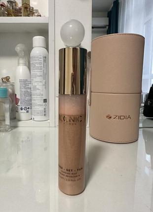 Iconic london prep-set-tan skin