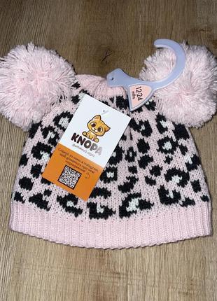 Зимова шапка на дівчинку бренду f&f на вік 12-24 місяців