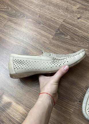 Туфлі мокасини