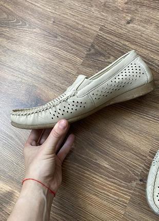 Туфлі мокасини
