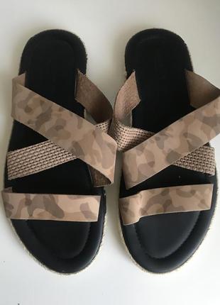 Сандалии шлепанцы brador хаки