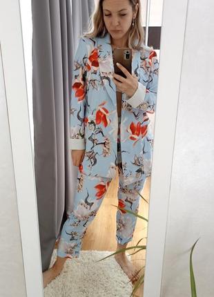 Костюм двойка