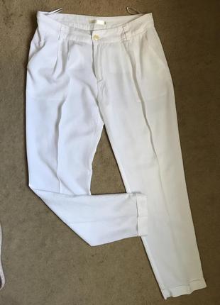Белые брюки р.s-m1 фото