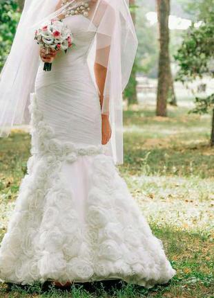 Продам весільну сукню надзвичайної краси!4 фото
