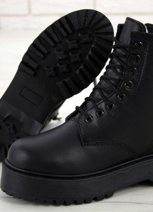 Ботинки dr martens jadon на платформе полностью черные5 фото