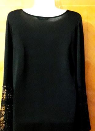 Брендовый вискозный свитерок  с кружевом  на рукавах р.12 от tu2 фото