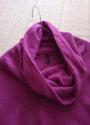 Шерстяной свитер с горлом красивого цвета2 фото