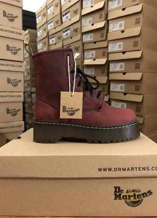 Зимові бордові черевики dr. martens на хутрі