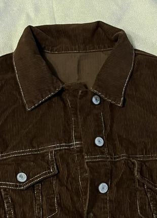 Вельветовый коттоновый пиджак мини коричневого цвета2 фото