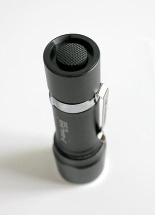 Ручний ліхтарик на батарейках кишеньковий фонарик7 фото