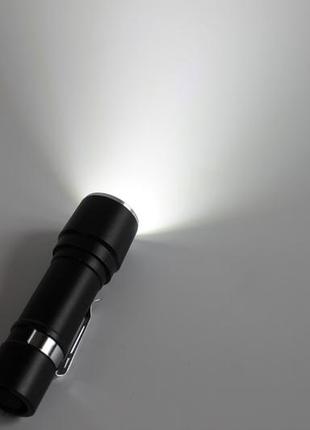 Ручний ліхтарик на батарейках кишеньковий фонарик3 фото