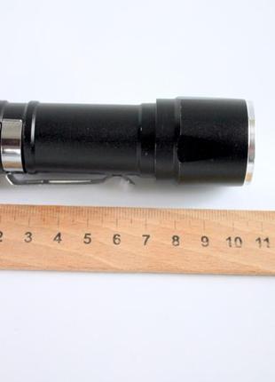Ручний ліхтарик на батарейках кишеньковий фонарик2 фото