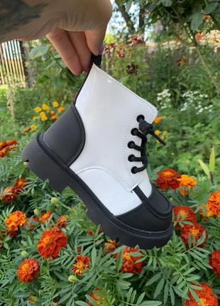 Демісезонні черевики для дівчинки9 фото