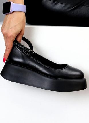 Шкіряні жіночі туфлі чорного кольору, туфлі з ремінцем на танкетці6 фото