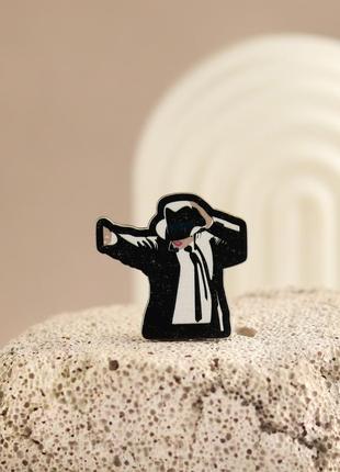 Значок из дерева на булавке майкл джексон