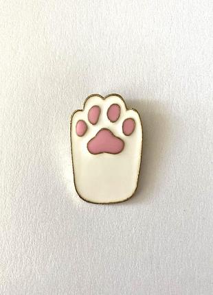 Емальований значок pin пин на рюкзак, куртку  (джинс)  лапка кішки кот кошеня