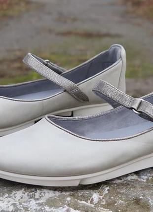 Жіночі балетки clarks trigenic