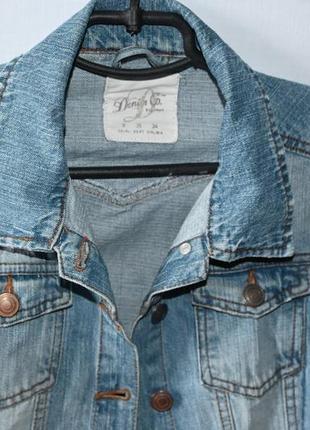 Куртка джинсовая голубая на пуговицах фирмы denim go.2 фото