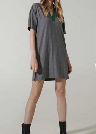 Сукня в рубчик