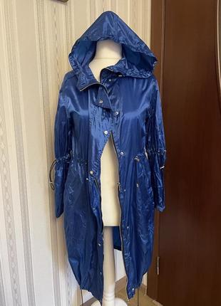 Bershka легкий дощовик/ плащик