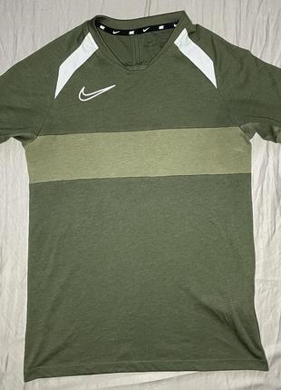 Футболка найк дрі фіт nike dri fit