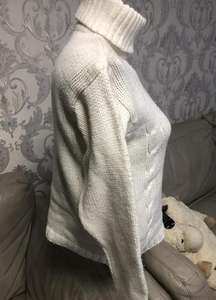 Стильный белый свитер5 фото