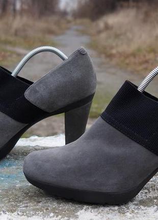 Жіночі туфлі, ботильйони geox inspiration high heels4 фото