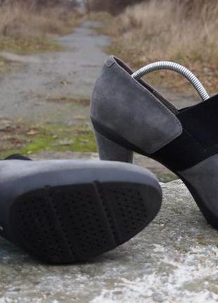 Жіночі туфлі, ботильйони geox inspiration high heels5 фото