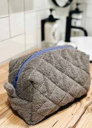 Косметичка махрова жіноча сіра