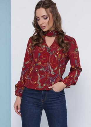 Бордовая блуза с принтом размер 42