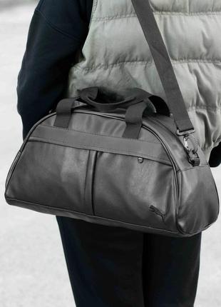 Спортивная мужская сумка черная из экокожи для тренировок и фитнеса женская