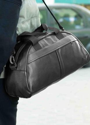 Спортивная мужская сумка черная из экокожи для тренировок и фитнеса женская