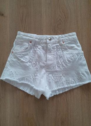 Шорти білі джинсові жіночі оригінал бершка bershka