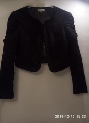 Укорочений жакет з гіпюру пишний рукав2 фото