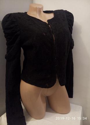 Укорочений жакет з гіпюру пишний рукав3 фото