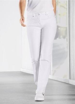 Белые брюки, джинсы